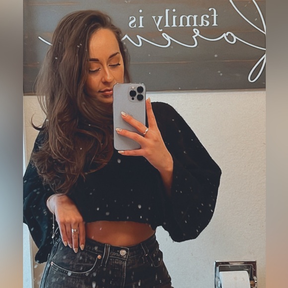 Hola — - Picture 2 of 4